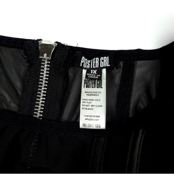 SOLD POSTER GRL For Your Eyes Only Corset Top in Black Mesh Plus Size 1X - Picture 3 of 3